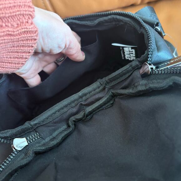 NWT Star Wars Darth Vader soft shoulder bag/crossbody bag. - Picture 12 of 12